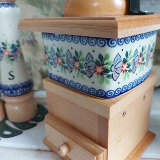 Młynek Do Kawy z Korbką Ceramiczne Młynki Drewniane Ekskluzywny Prezent