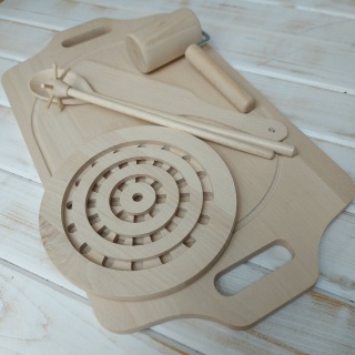 Ekologiczny Zestaw Kuchenny z Drewna Bukowego: Deska, Podkładka, Łyżka, Wałek i Mątewka