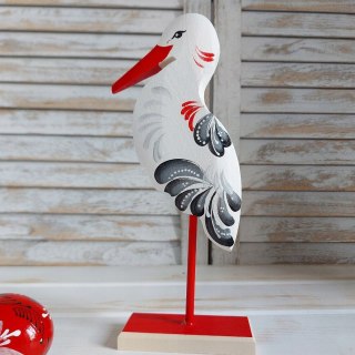 Ręcznie Malowany Drewniany Bocian na Palu 33 cm - Unikatowa Dekoracja Domowa