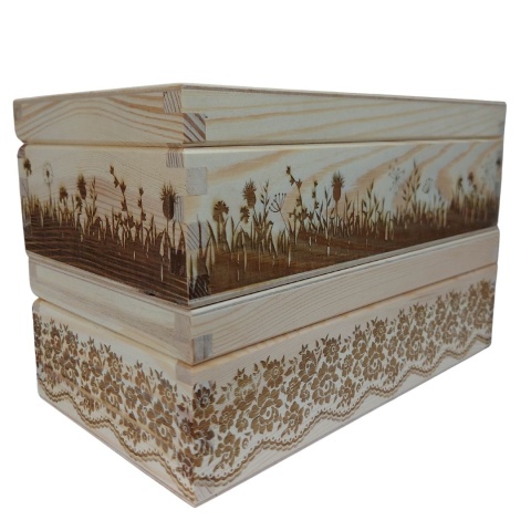 Drewniane Pudełko na Chusteczki z Grawerem Koronkowym | Marka YOLLI