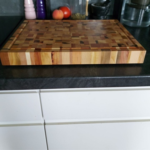 Deska do Krojenia Sztorcowa Luksusowa END GRAIN z Rowkiem na Soki – Drewniana, olejowana, premium