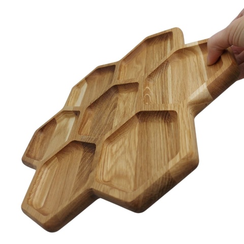 Drewniany Talerz Dekoracyjny do Serwowania – Plaster Miodu z Dębu, 35 cm