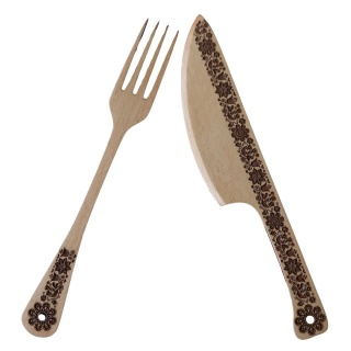 Zestaw Sztućców z Drewna – Nożyk do Masełka i Widelec z Grawerem Folkowym.